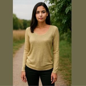 Kaya Di Koko tan with gold metallic long sleeve pullover Woman’s Med